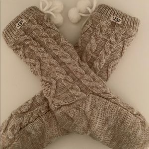 Pom fleece lined crew slipper socks